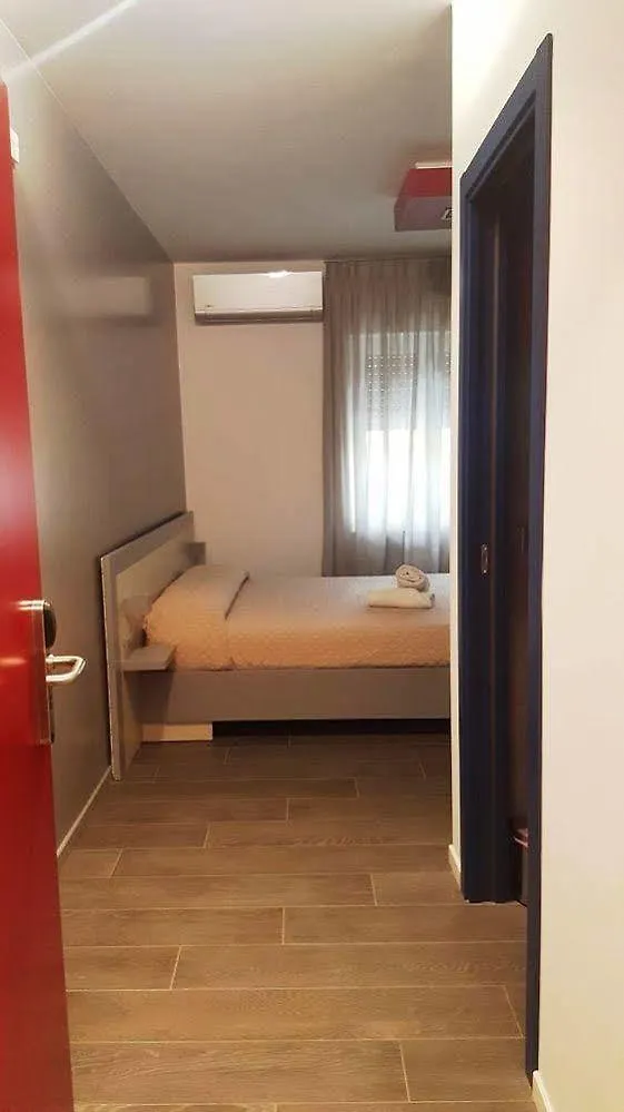 Il Rosso E Il Blu Hotel Rome Guest house