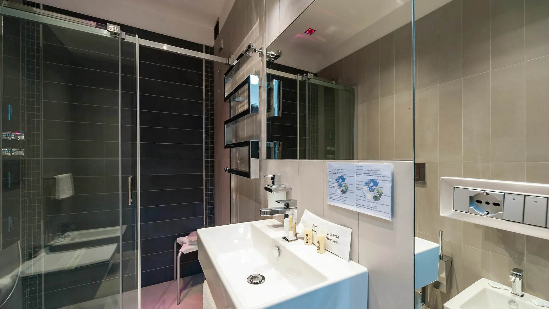 Hotel Il Rosso E Il Blu Rom